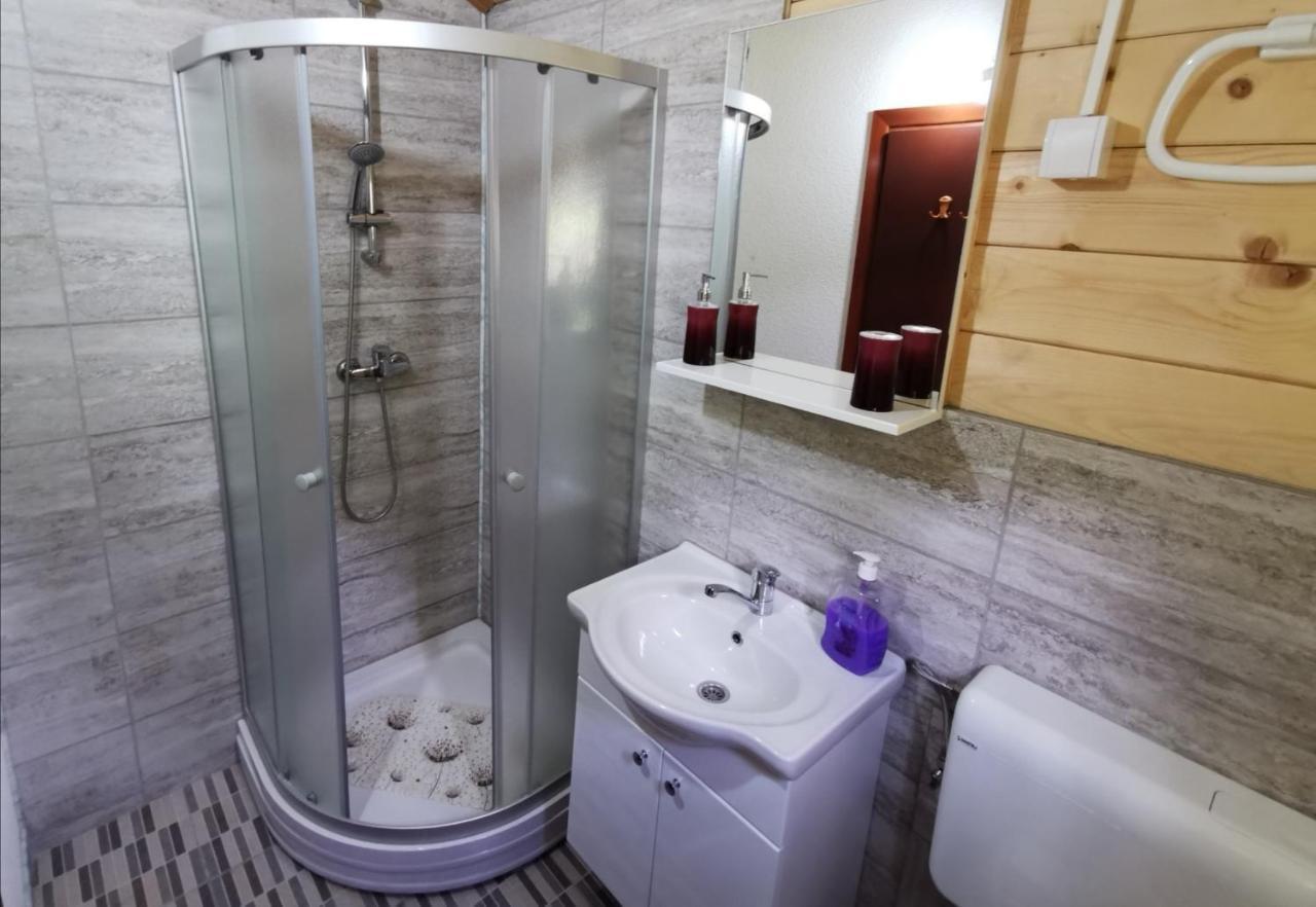Cottage La Sierra With Jacuzzi 科雷尼察 外观 照片